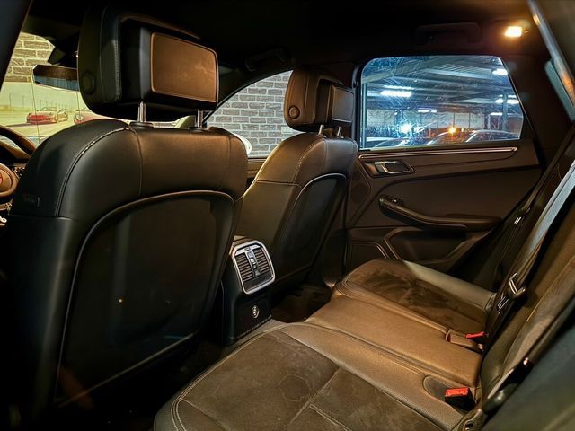 PORSCHE保時捷 MACAN  第9張相片