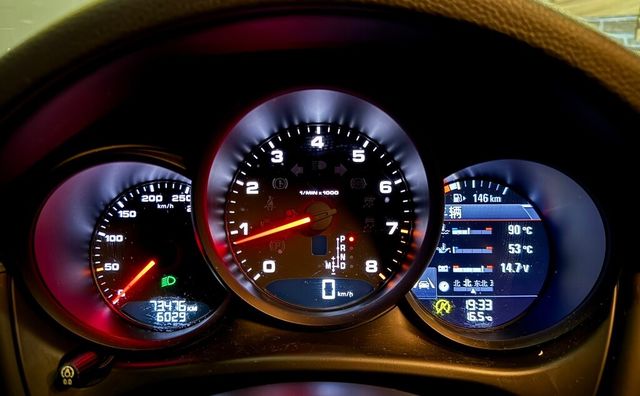 PORSCHE保時捷 MACAN  第11張相片