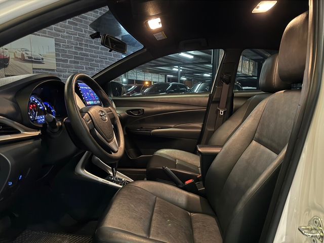 TOYOTA豐田 YARIS  第7張相片