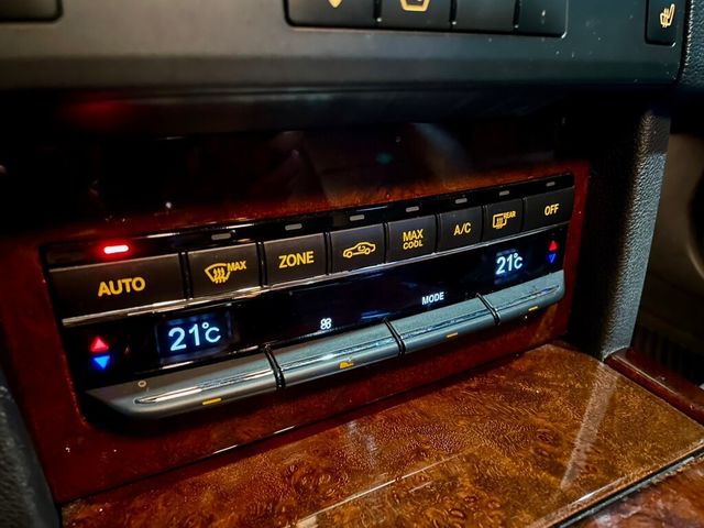 M-BENZ賓士 E350  第13張相片