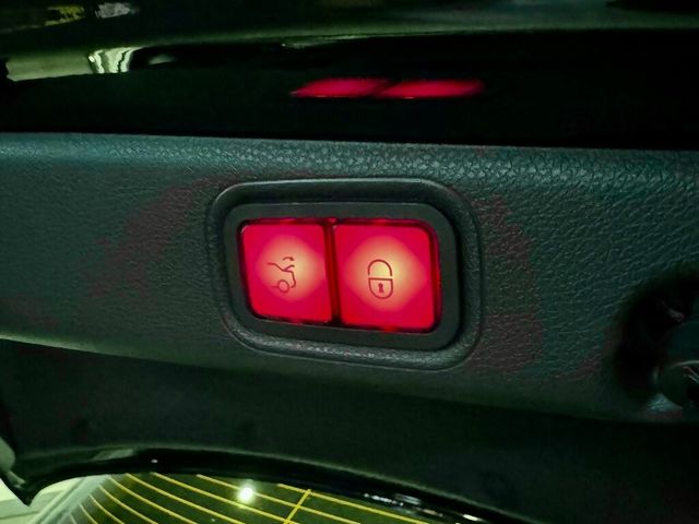 M-BENZ賓士 E250  第17張相片
