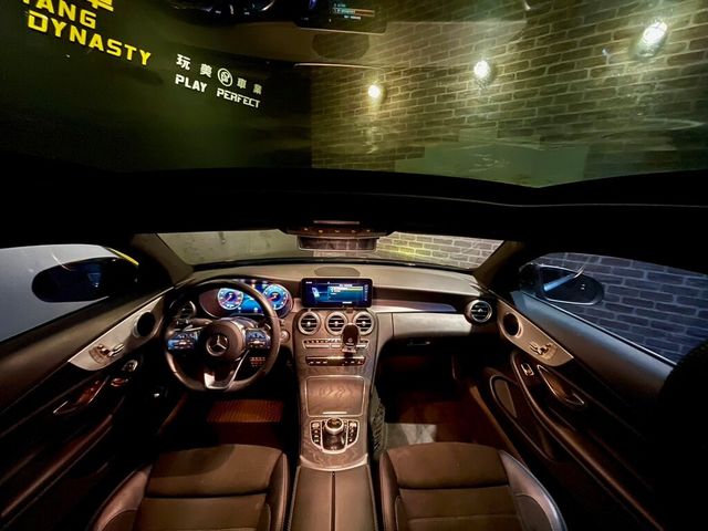 M-BENZ賓士 C300 COUPE  第8張相片