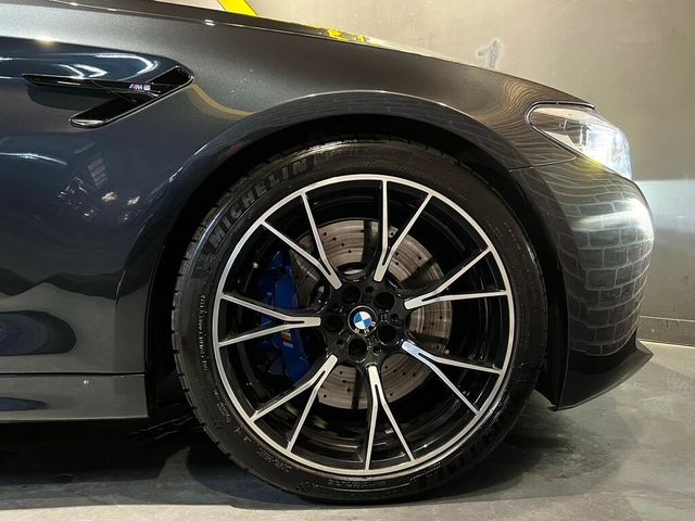 BMW寶馬 M5  第8張相片