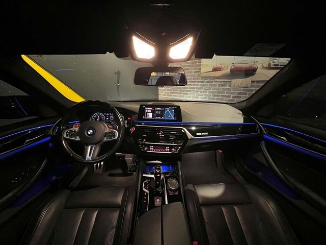 BMW寶馬 M5  第11張相片