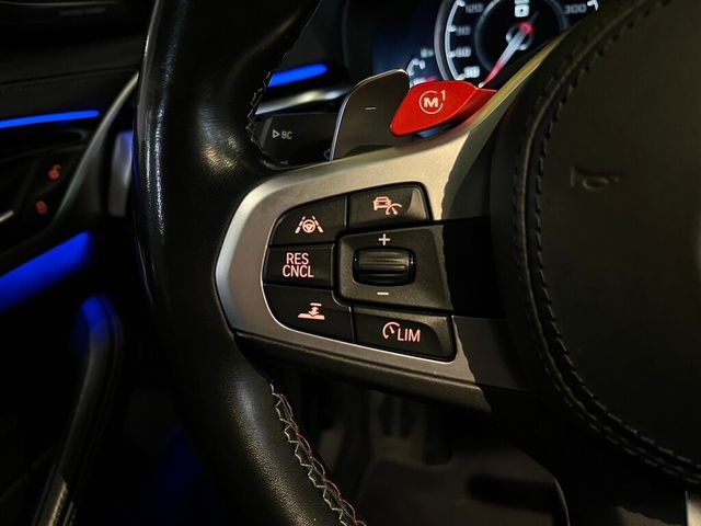 BMW寶馬 M5  第14張相片