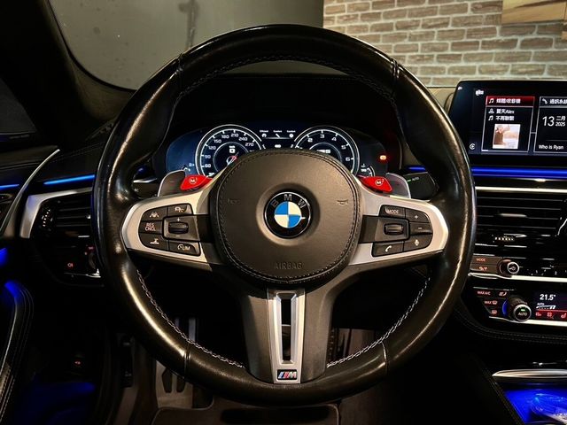 BMW寶馬 M5  第15張相片