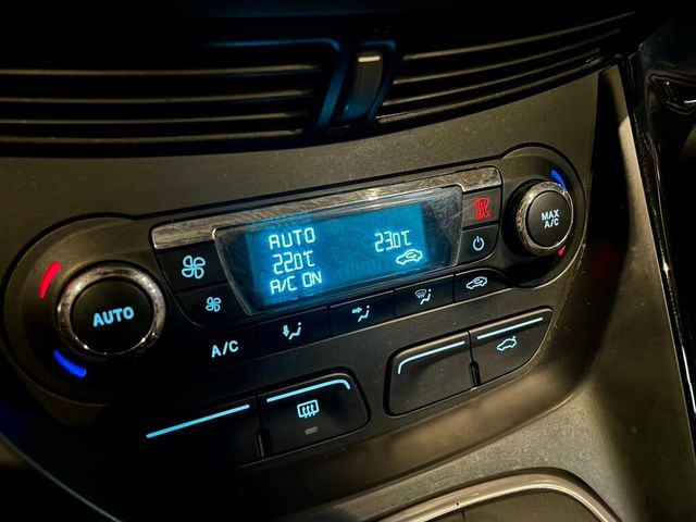 FORD福特 KUGA  第25張相片