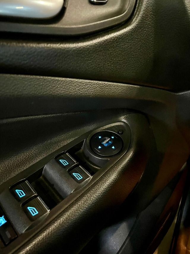 FORD福特 KUGA  第33張相片