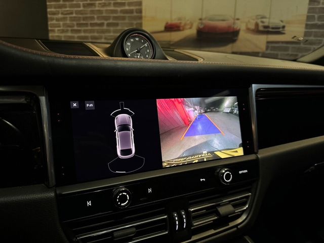 PORSCHE保時捷 MACAN  第25張相片
