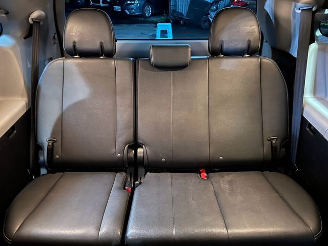 TOYOTA豐田 SIENNA  第17張相片