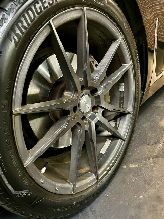 BMW寶馬 740LI  第7張相片