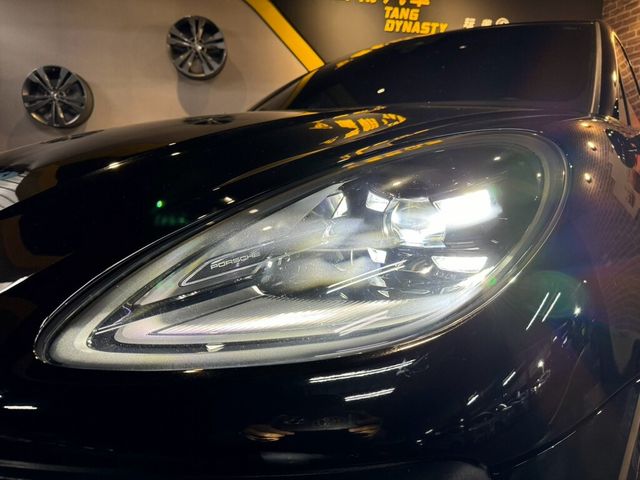 PORSCHE保時捷 MACAN  第5張相片