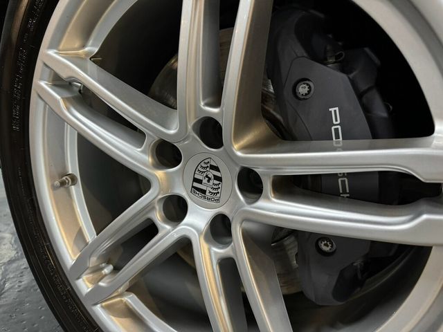 PORSCHE保時捷 MACAN  第7張相片