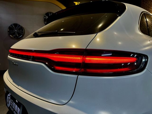 PORSCHE保時捷 MACAN  第6張相片
