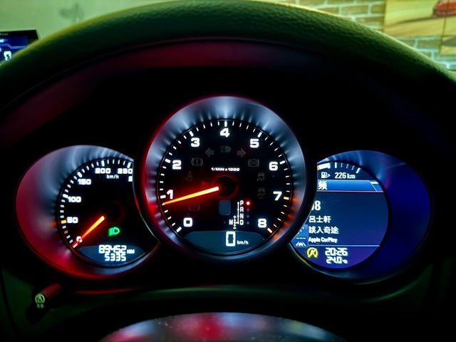 PORSCHE保時捷 MACAN  第12張相片