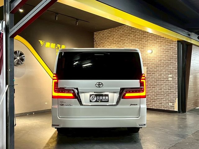 TOYOTA豐田 GRANVIA  第4張相片