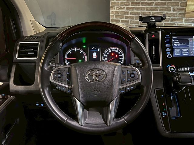 TOYOTA豐田 GRANVIA  第11張相片