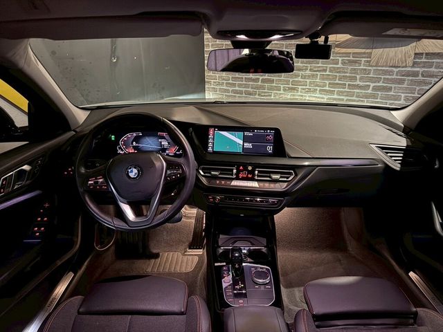 BMW寶馬 118I  第6張相片