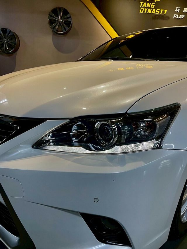 LEXUS凌志 CT200H  第5張相片