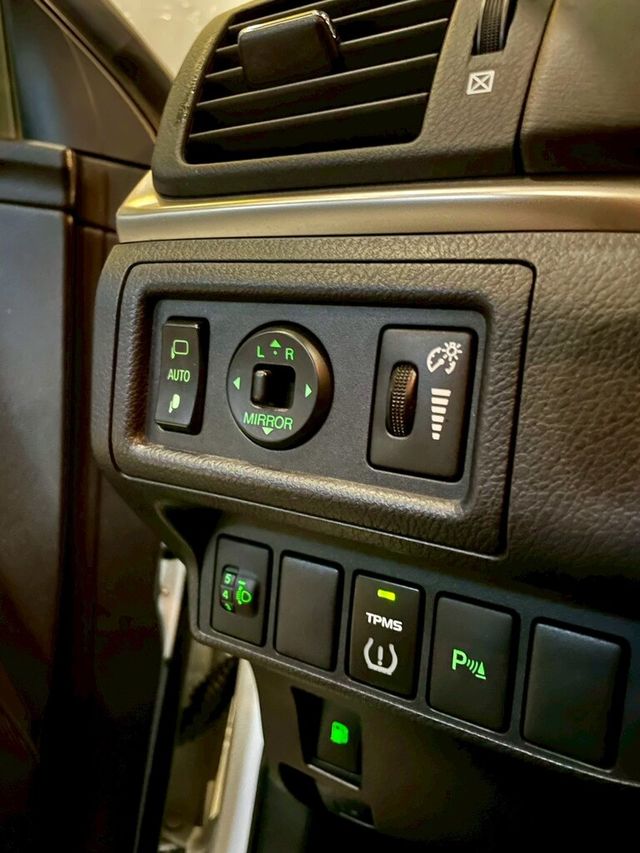 LEXUS凌志 CT200H  第17張相片