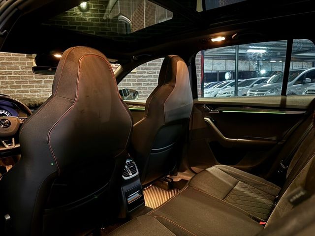 SKODA司科達 OCTAVIA COMBI  第10張相片