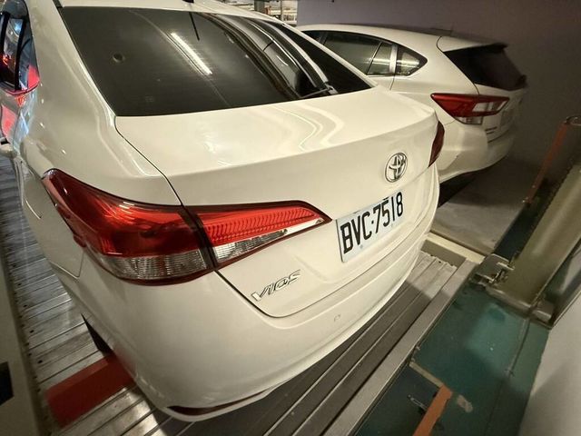 TOYOTA豐田 VIOS  第2張相片