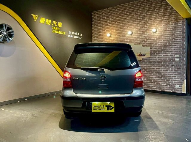 NISSAN日產 LIVINA  第4張相片