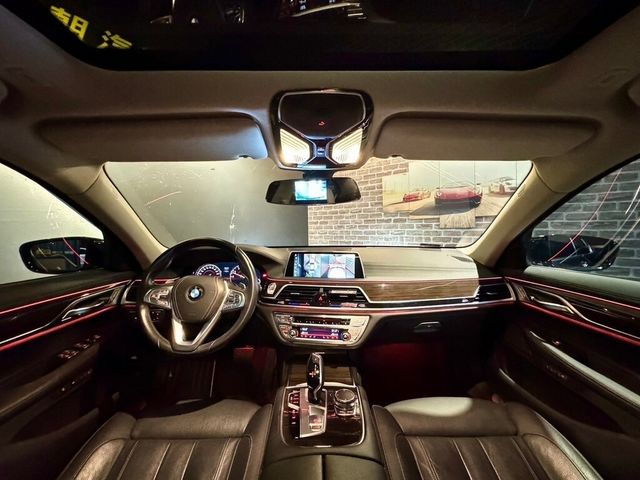BMW寶馬 730I LUXURY  第7張相片