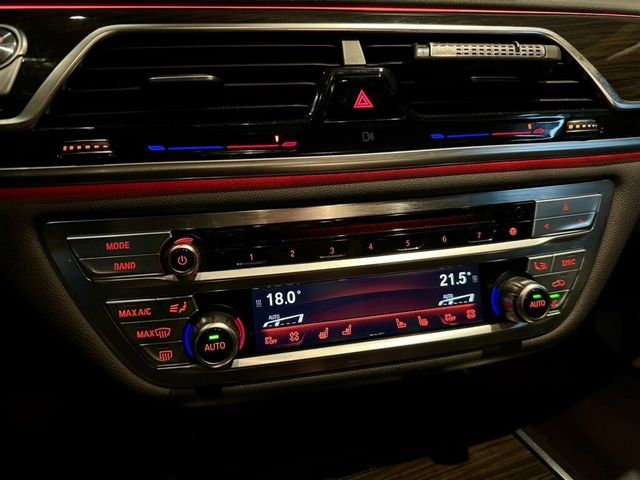 BMW寶馬 730I LUXURY  第14張相片