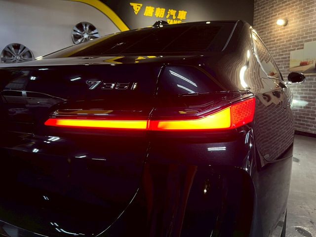 BMW寶馬 735  第6張相片