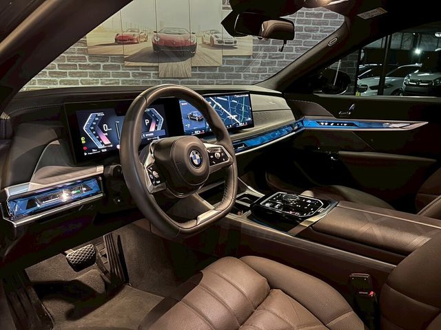 BMW寶馬 735  第11張相片