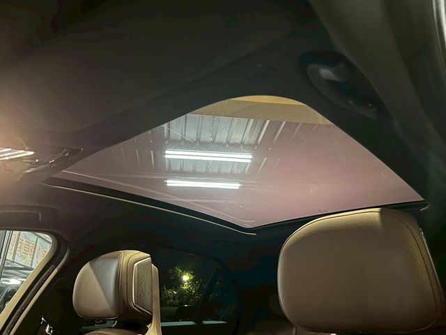 BMW寶馬 735  第15張相片