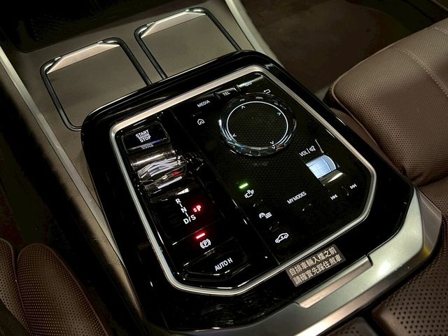 BMW寶馬 735  第19張相片