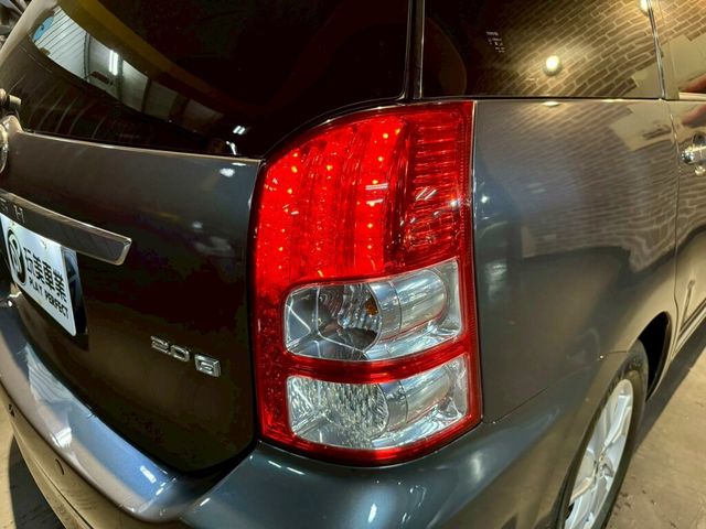 TOYOTA豐田 WISH  第6張相片