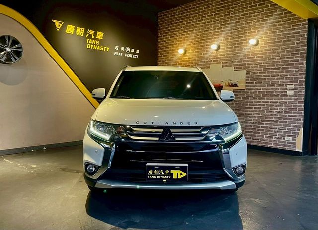 MITSUBISHI三菱 OUTLANDER  第3張相片