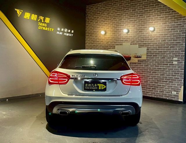 M-BENZ賓士 GLA200  第4張相片