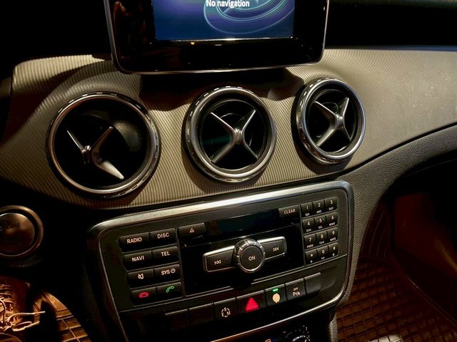 M-BENZ賓士 GLA200  第14張相片