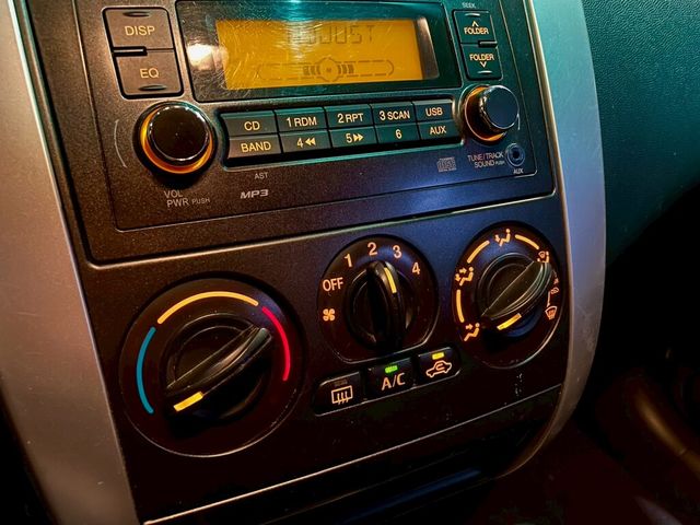 MITSUBISHI三菱 COLT PLUS  第10張相片