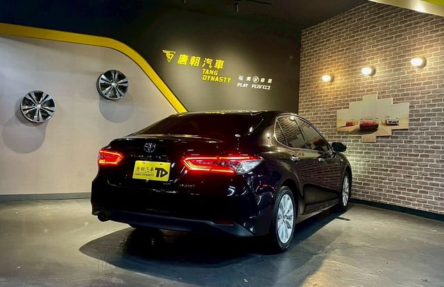 TOYOTA豐田 CAMRY HYBRID  第2張相片