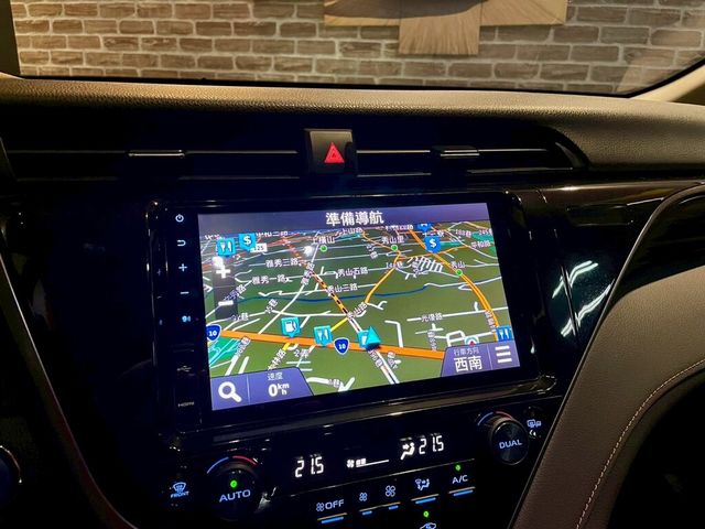 TOYOTA豐田 CAMRY HYBRID  第12張相片