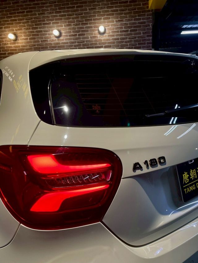 M-BENZ賓士 A180  第6張相片