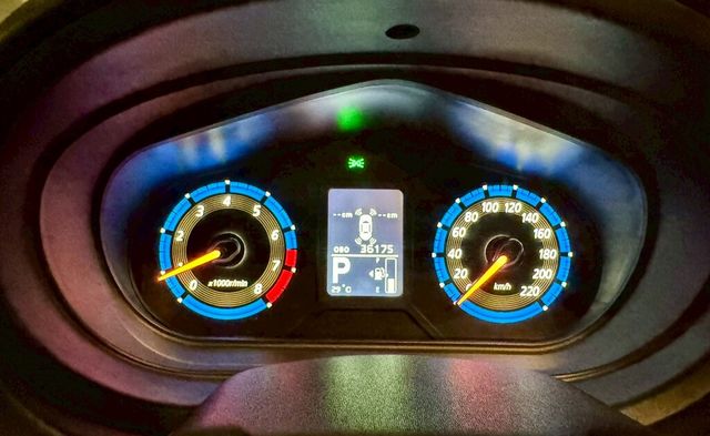 MITSUBISHI三菱 COLT PLUS  第11張相片