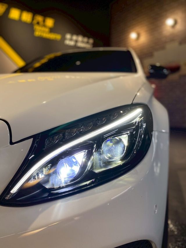 M-BENZ賓士 C250  第5張相片