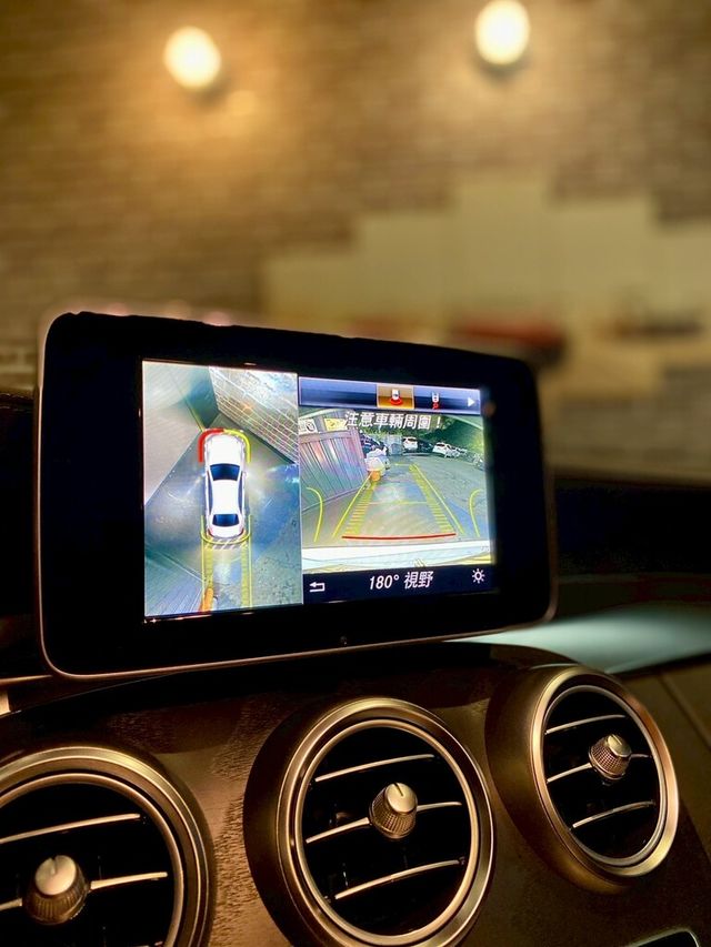 M-BENZ賓士 C250  第16張相片