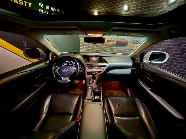 LEXUS凌志 RX450H  第7張相片