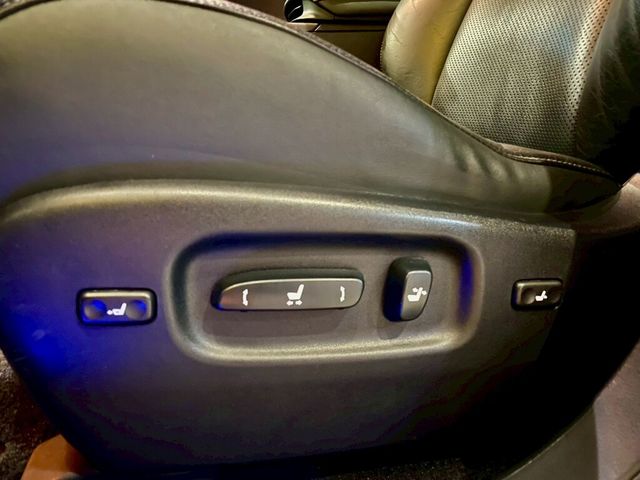 LEXUS凌志 RX450H  第18張相片