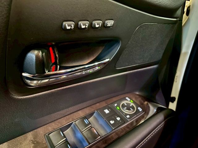 LEXUS凌志 RX450H  第19張相片