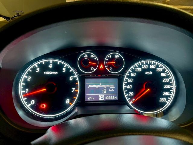 NISSAN日產 TIIDA  第10張相片