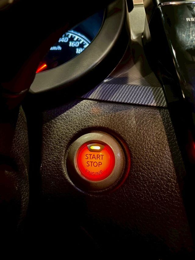 NISSAN日產 TIIDA  第14張相片