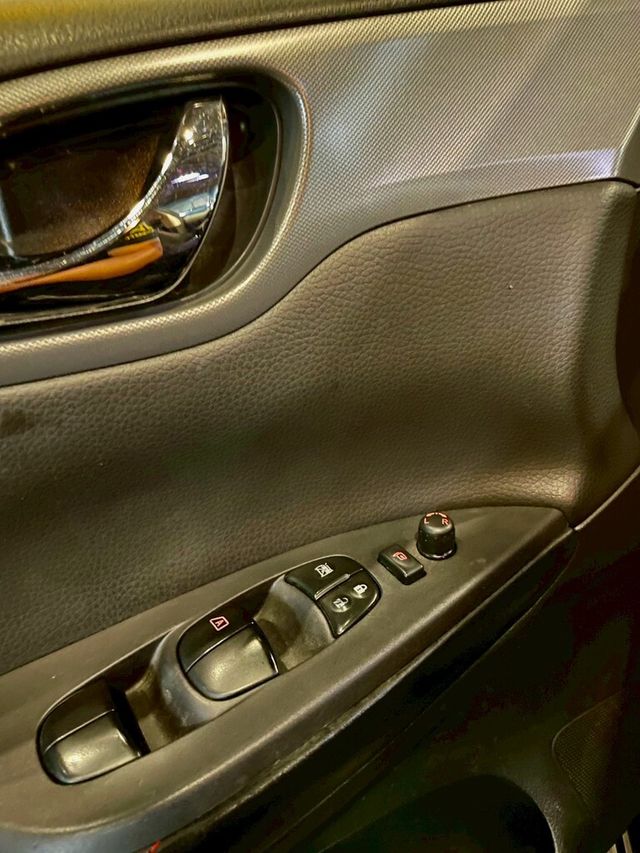 NISSAN日產 TIIDA  第15張相片
